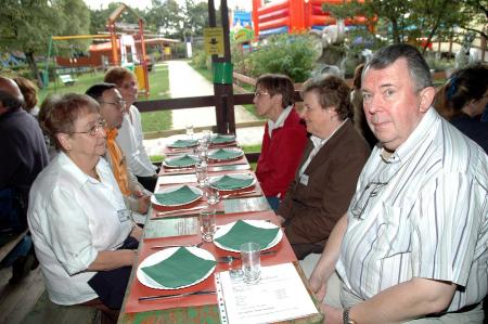 Marie-Thérèse WARNIER-FABRY, Francis et Raymonde BOLLY, Jeanine MELIN, Yvette et Georges CLOSE.